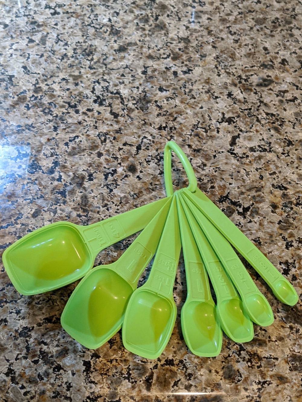 Vtg Lime Green Tupperware Measuring Spoons Set With Ring COMPLETE